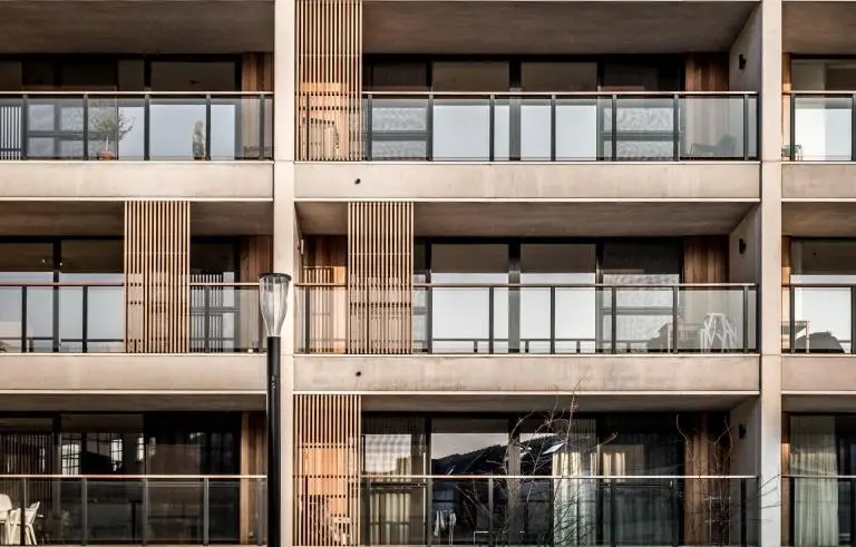 Kompositbeläge für Balkone – eine dauerhafte Lösung