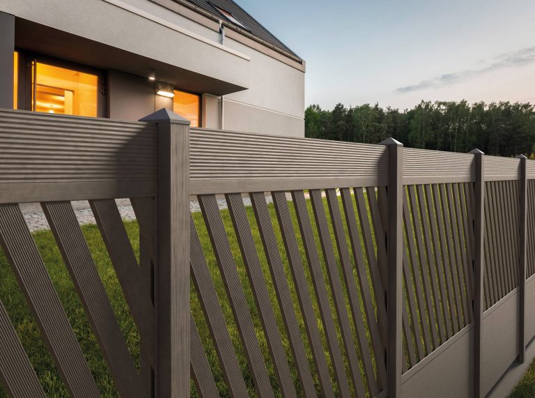 HARTIKA PARKAN composite system – a beautiful fence for years to come