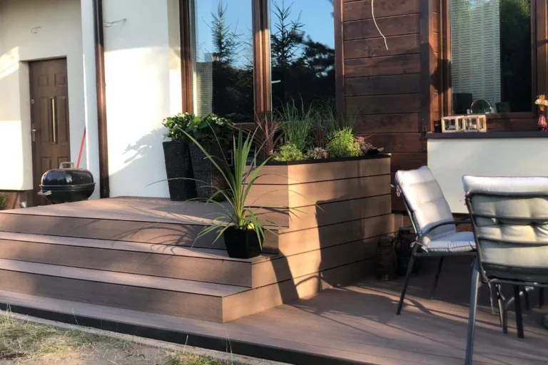 Donica z&nbsp;deski kompozytowej